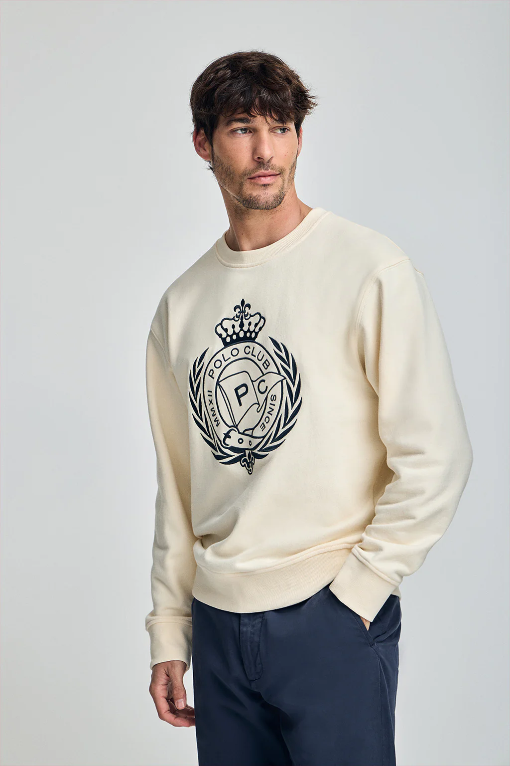 Nude sweatshirt Saddie with nautical embroidery