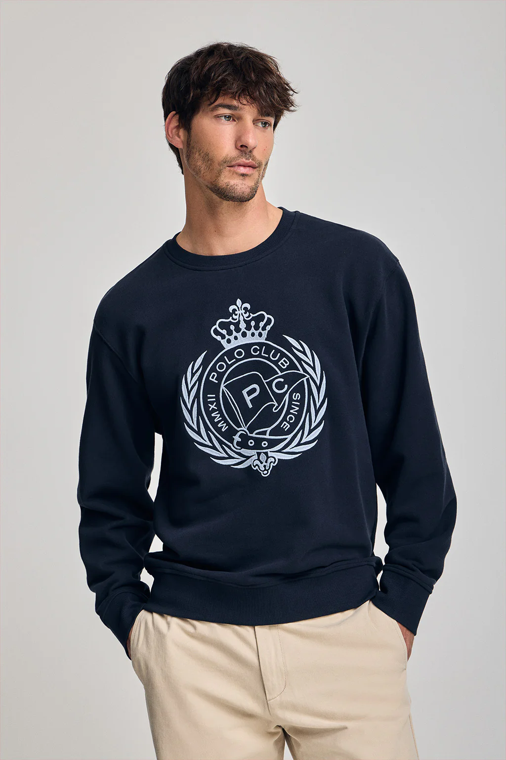 Navy-blue sweatshirt Saddie with nautical embroidery