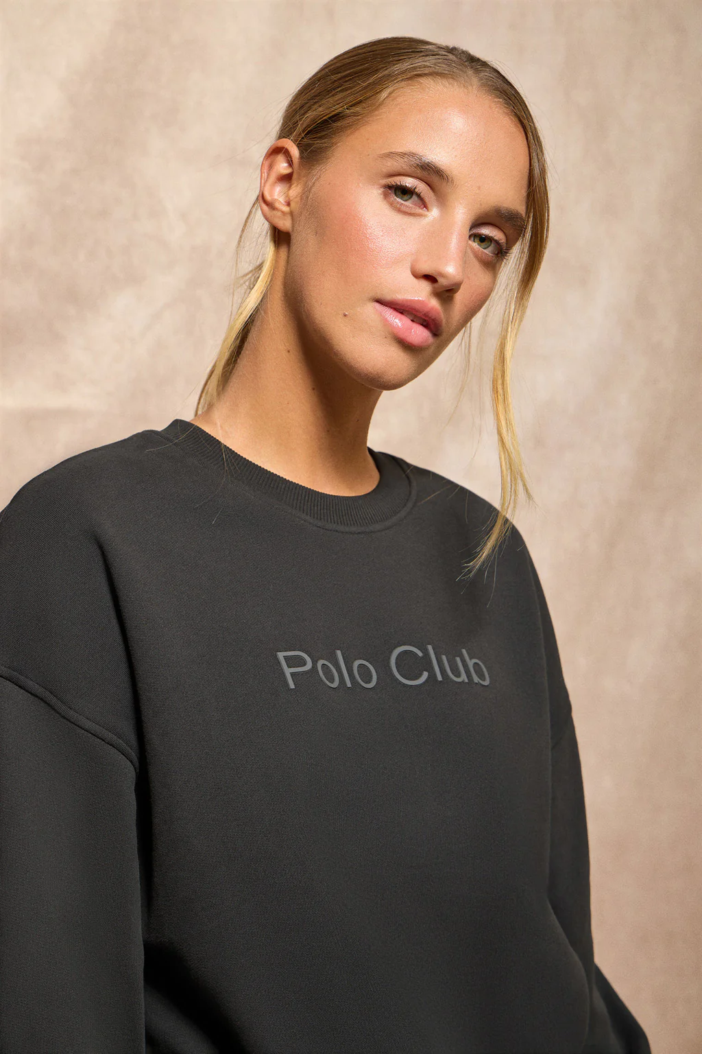 Black round-neck basic sweatshirt with front Polo Club rubber logo - Image 11