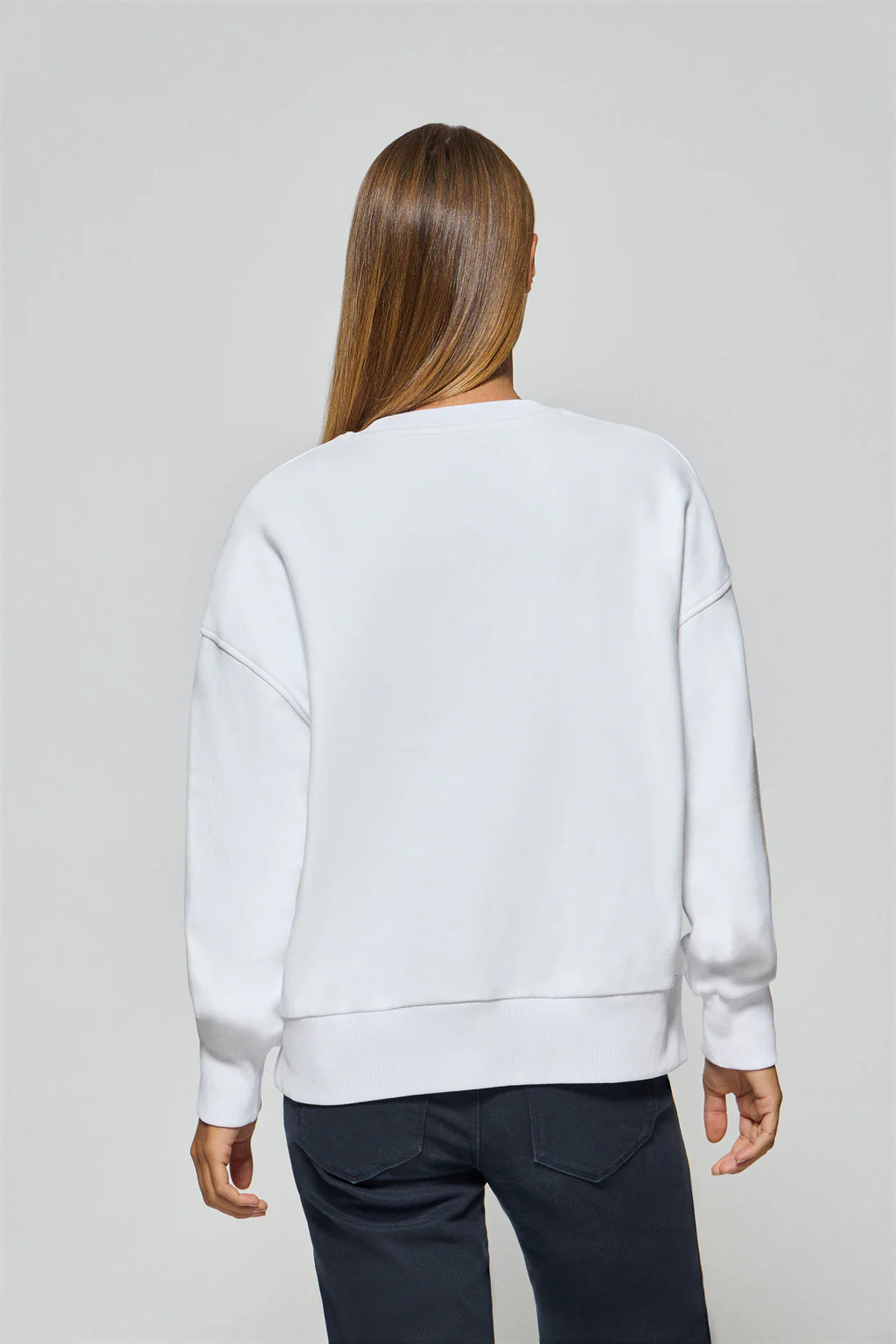 White round-neck basic sweatshirt with front Polo Club rubber logo - Image 2