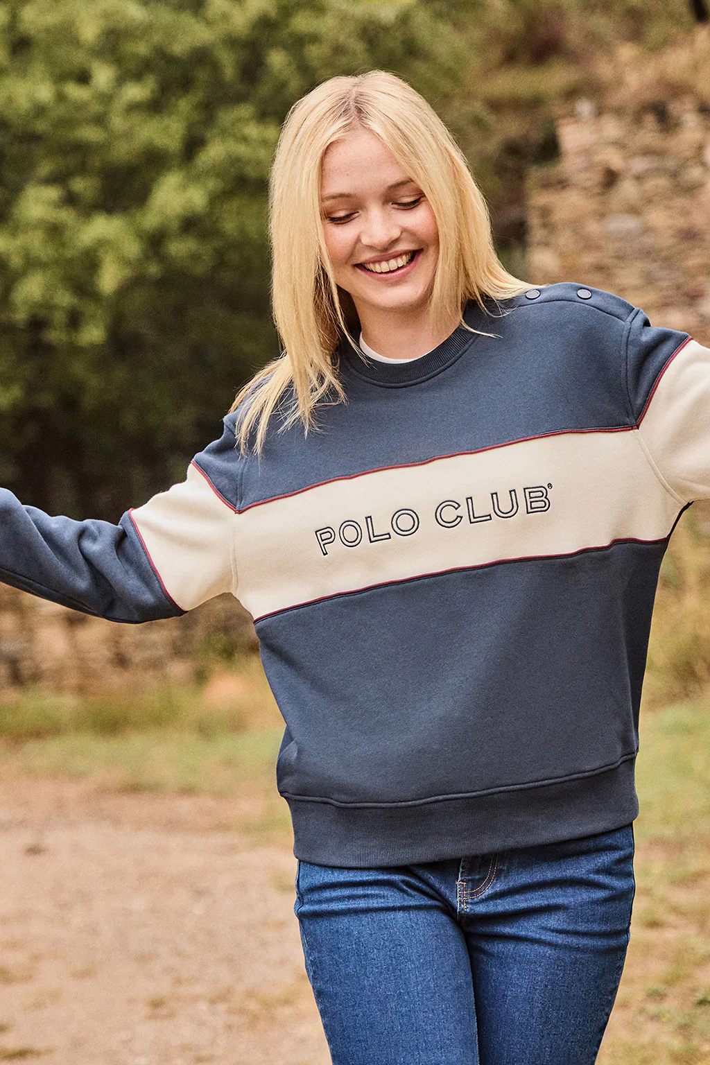 Navy-blue boxy-fit  with Polo Club logo