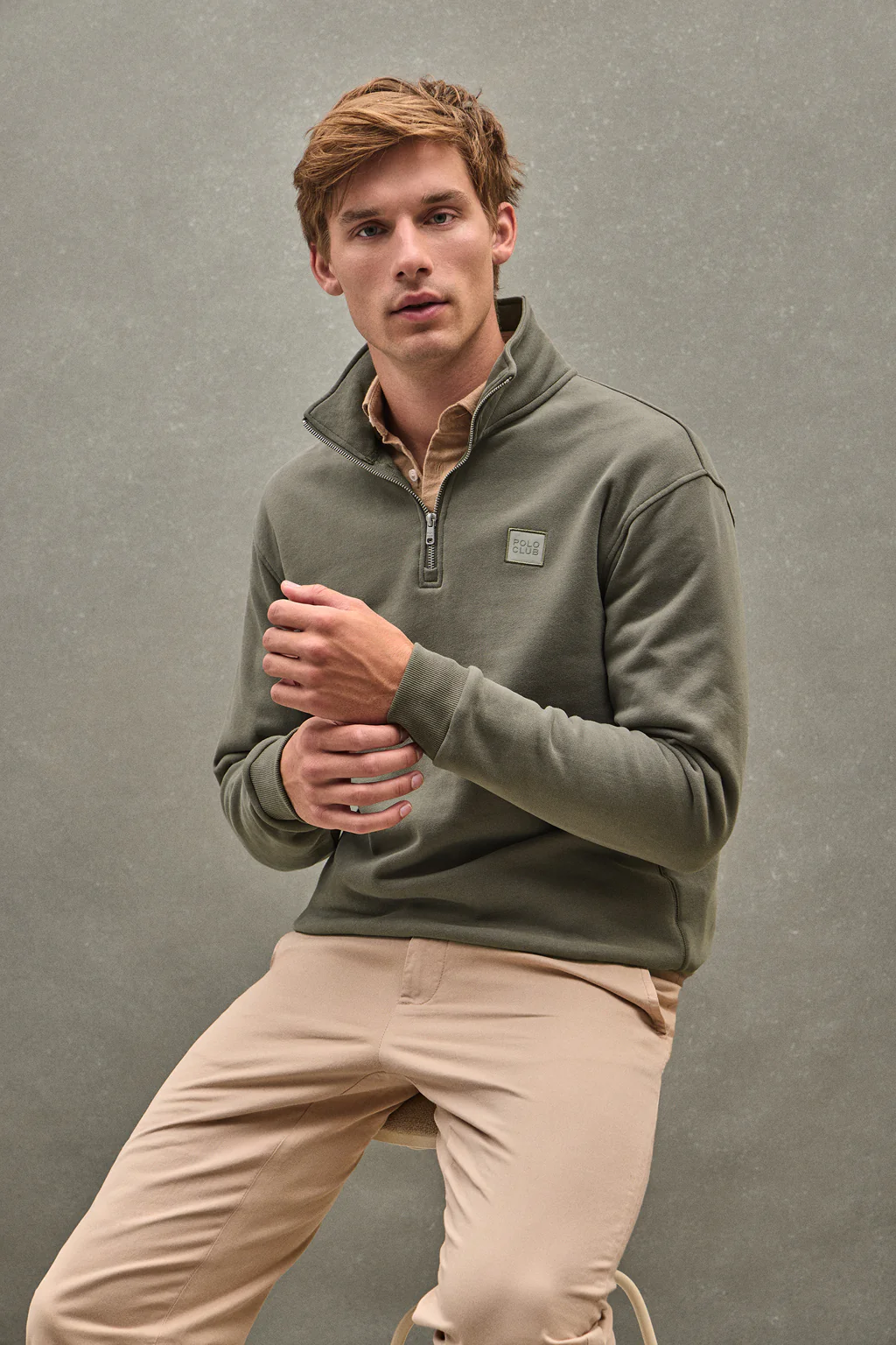 Army-green half-zip sweatshirt with Polo Club logo
