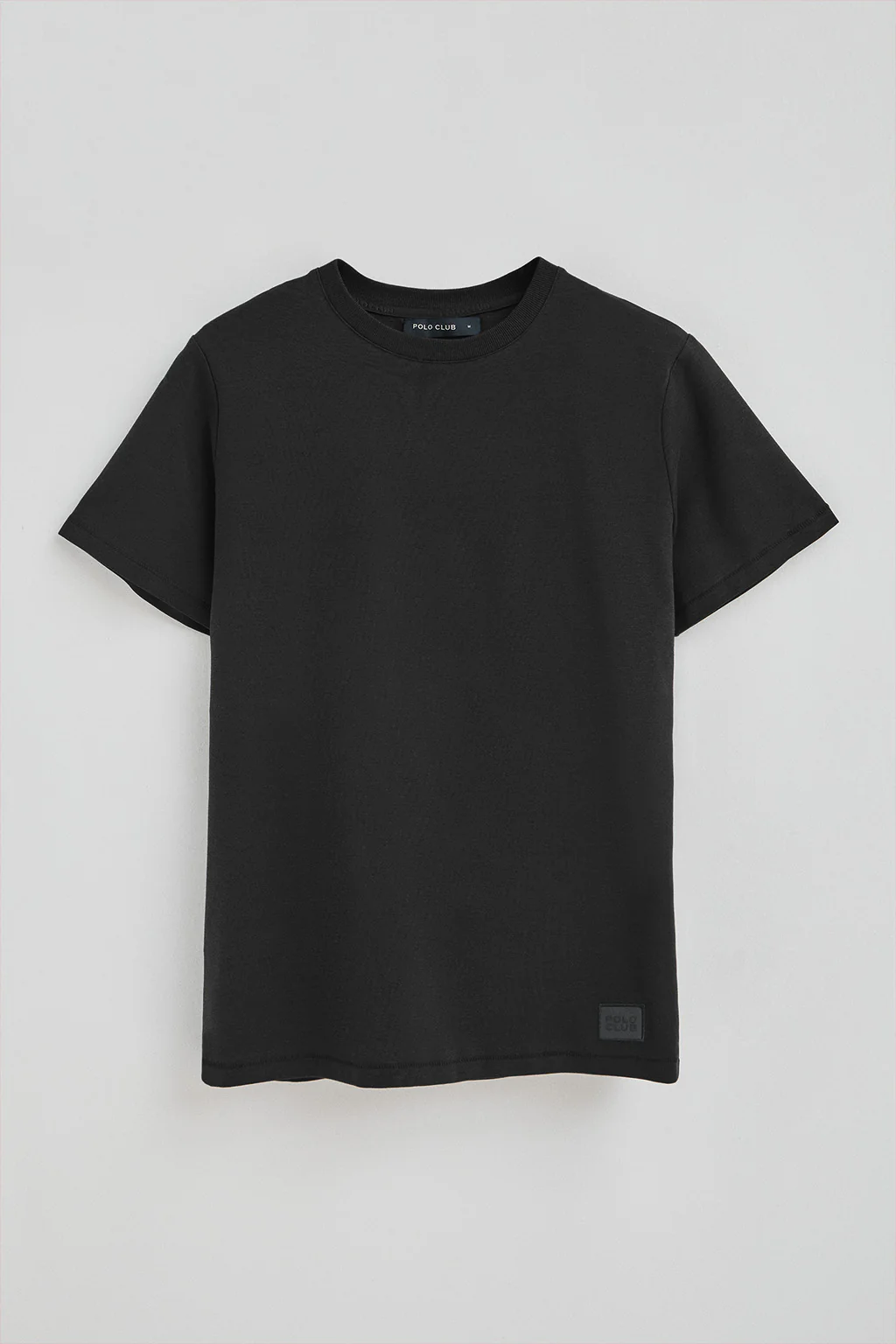 Black T-shirt Amore with Polo Club branded patch - Image 10