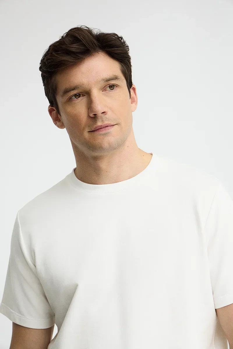 White round-neck T-shirt with Polo Club patch - Image 3
