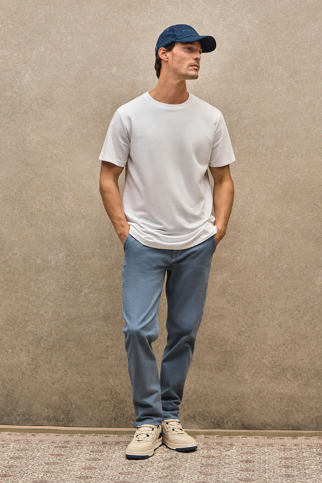 White T-shirt Amore with Polo Club branded patch