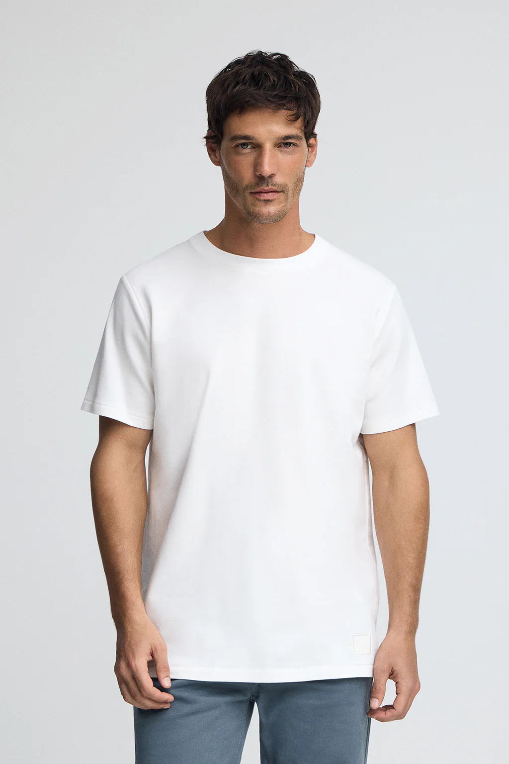 White T-shirt Amore with Polo Club branded patch - Image 2