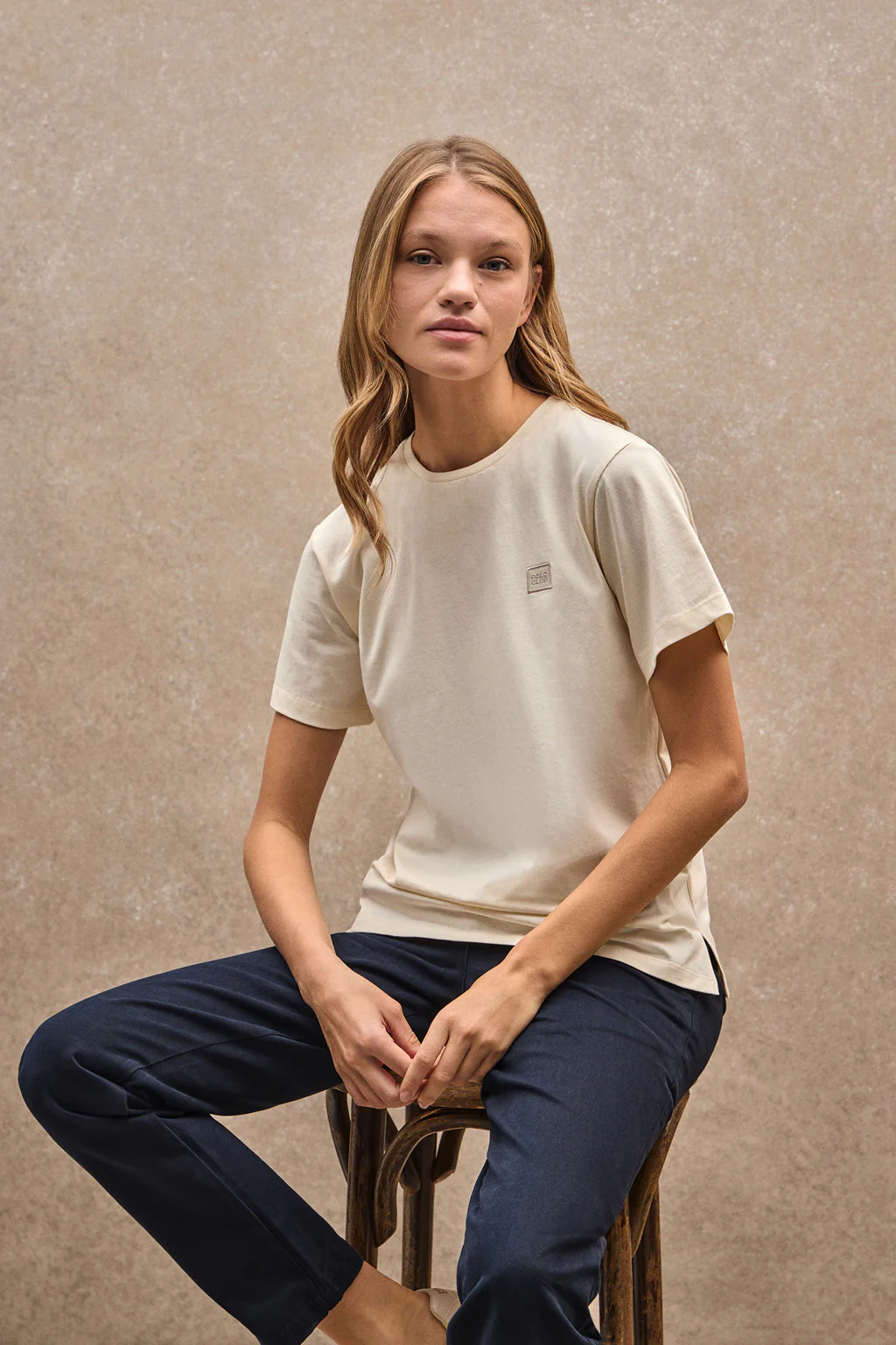 Nude straight-fit T-shirt with Polo Club branded patch - Image 4