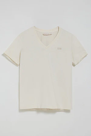Nude tee Turia with peach-skin finish and Polo Club rubberised print - Image 8