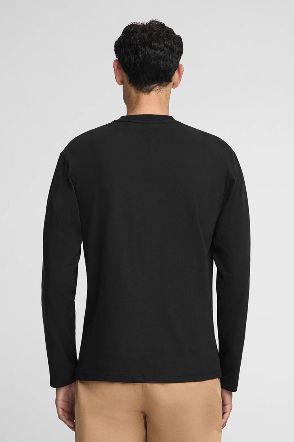 Black long-sleeve T-shirt with Polo Club branded patch - Image 5