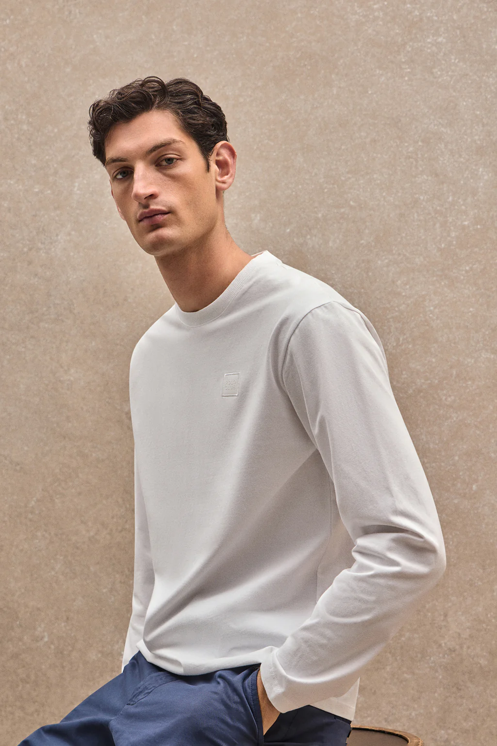 White long-sleeve T-shirt with Polo Club branded patch