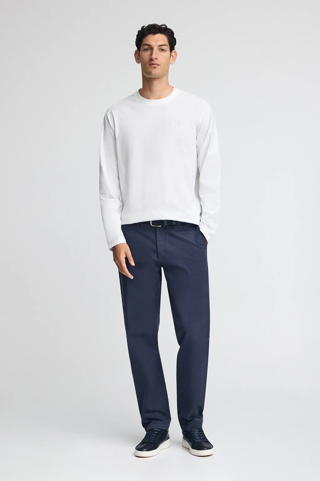 White long-sleeve T-shirt with Polo Club branded patch - Image 4