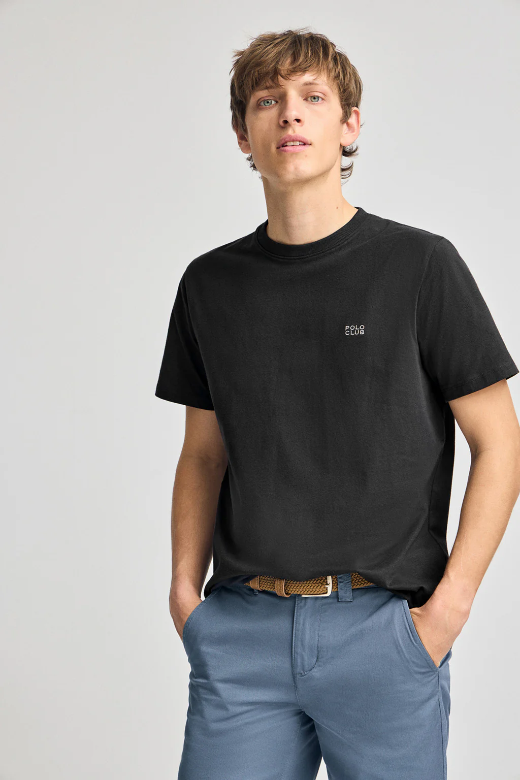 Black round-neck basic T-shirt with embroidered detail