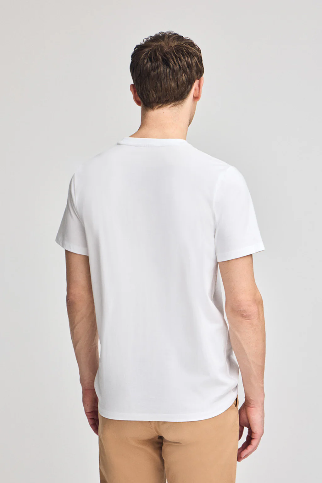 White round-neck basic T-shirt with embroidered detail - Image 5