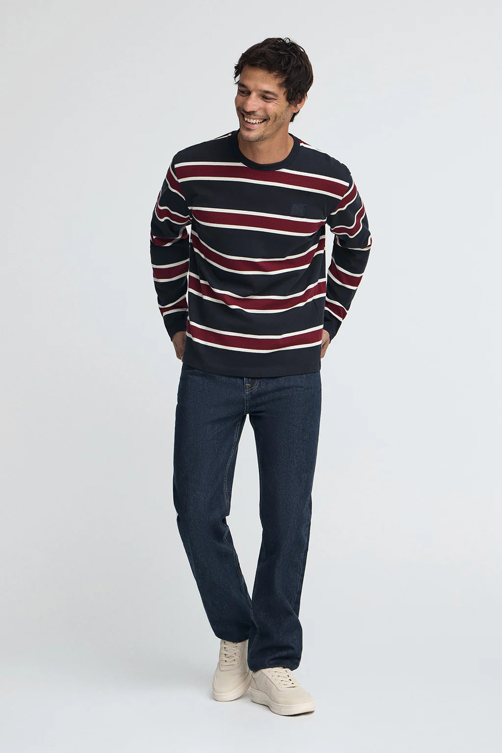 Striped T-shirt Carter in navy blue and maroon with Polo Club branded patch - Image 4