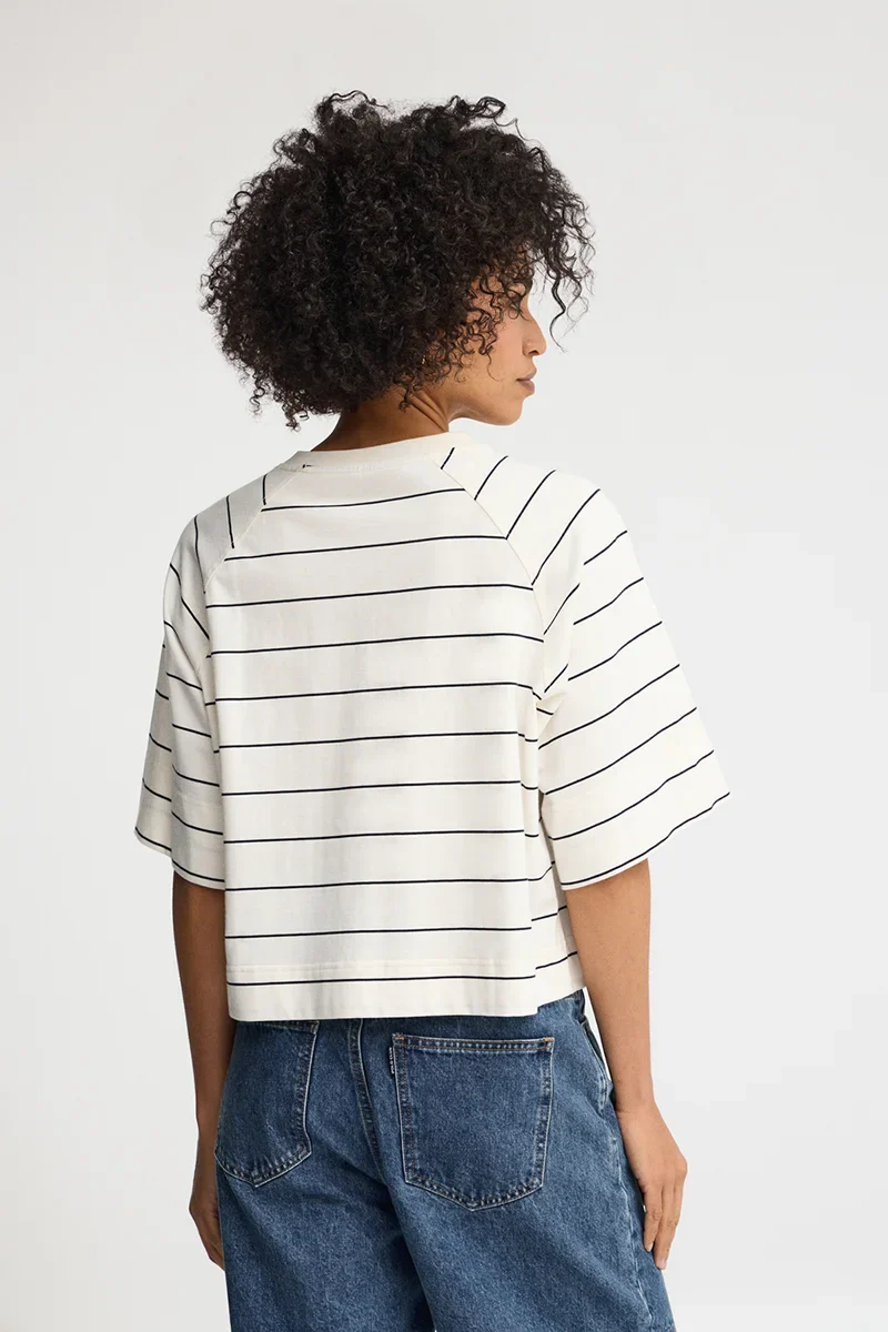 Striped T-shirt in nude and navy blue with boxy fit and Polo Club patch - Image 5