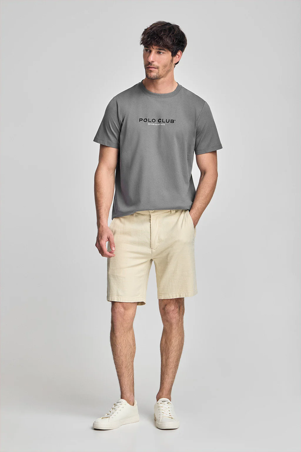 Asphalt-grey round-neck T-shirt with rubber logo - Image 4