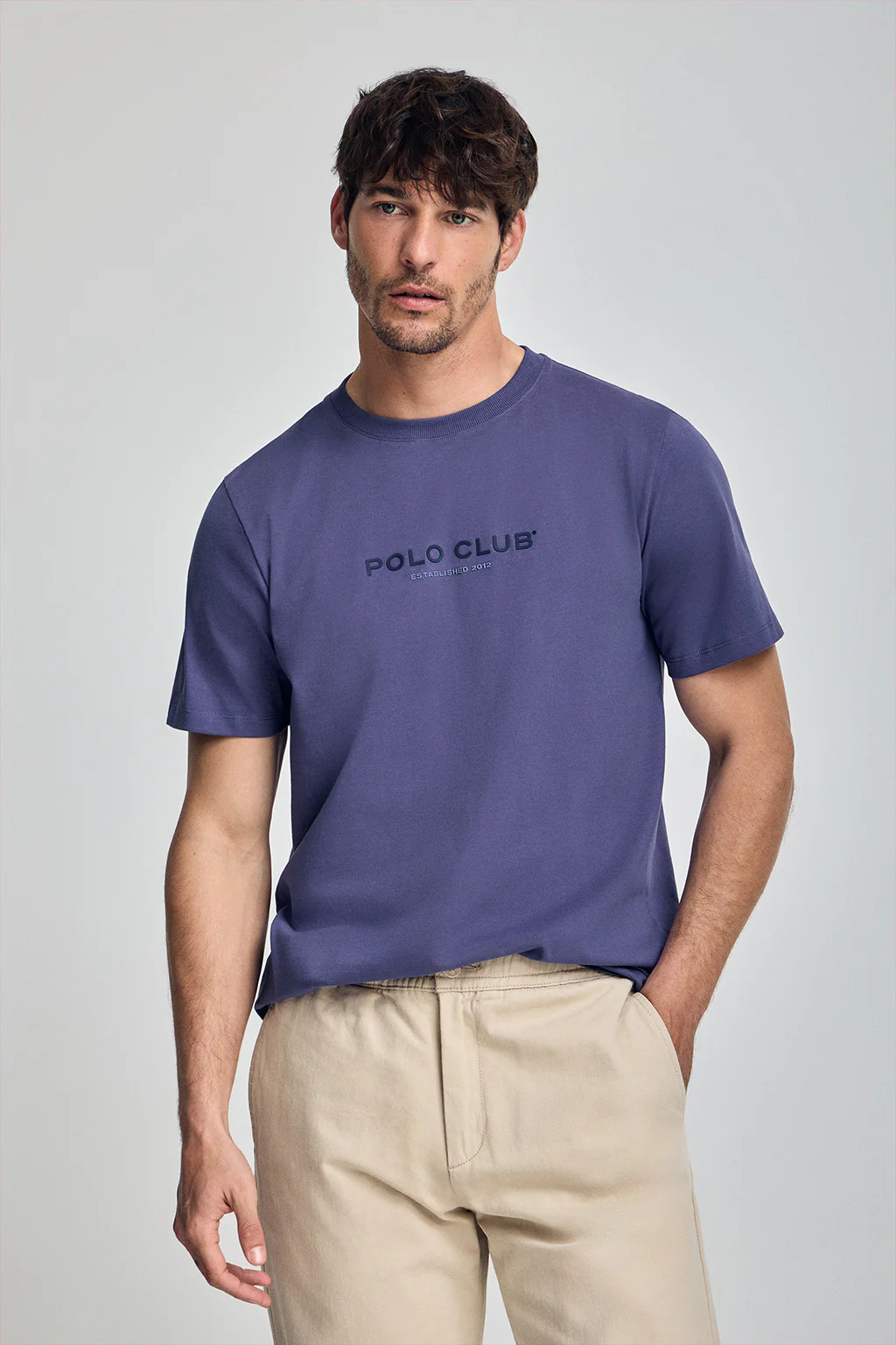 Blue-violet round-neck T-shirt with rubber logo