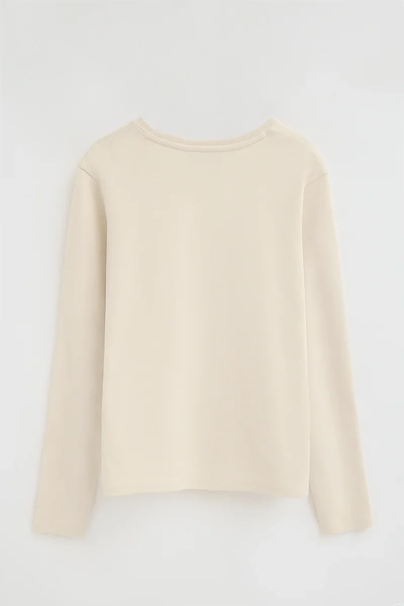 Cream long-sleeve T-shirt with Polo Club rhinestones - Image 8