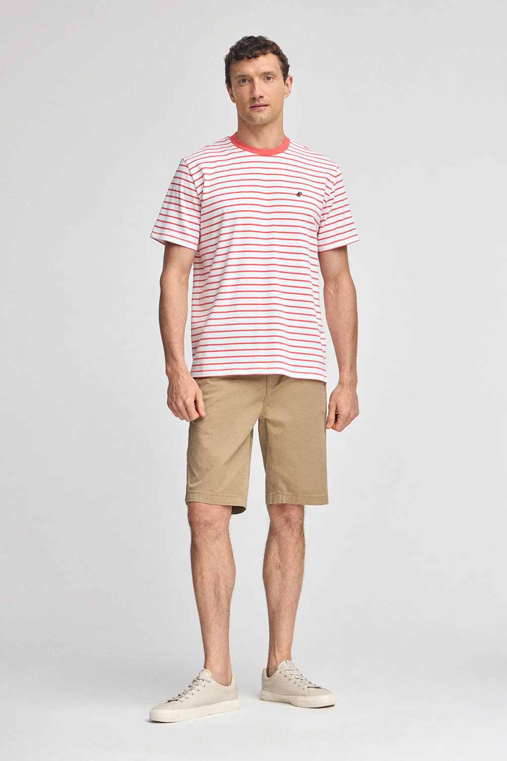 Coral and beige striped T-shirt with embroidered monogram - Image 4