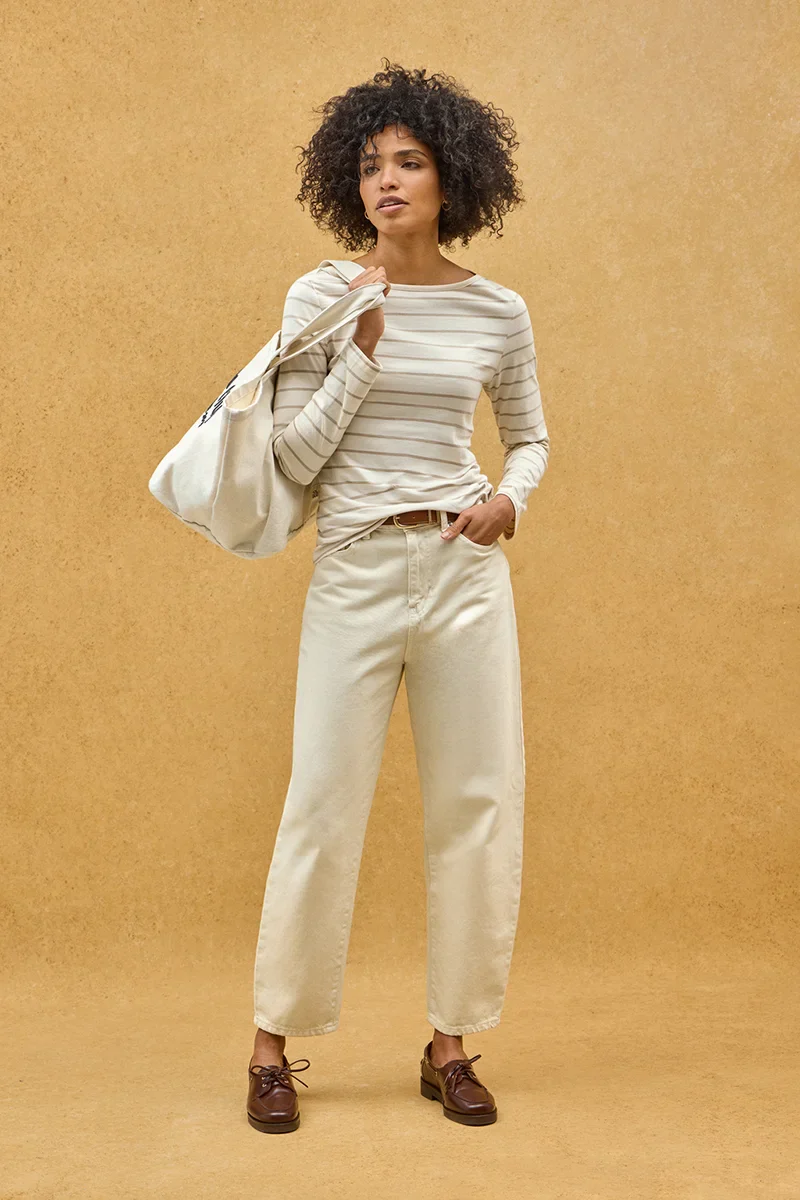 Striped T-shirt in cream and light brown with boat neck and Polo Club logo