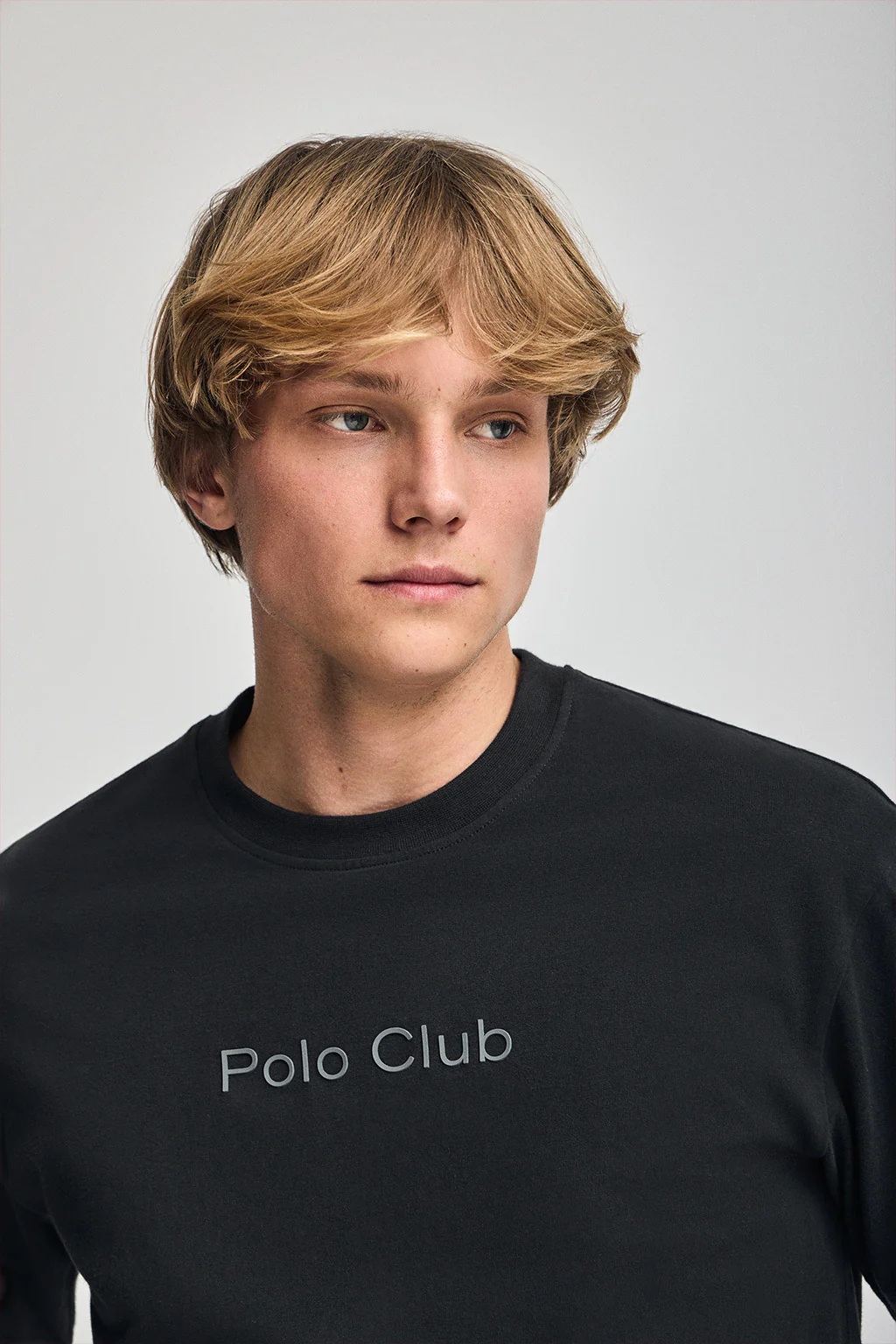 Black round-neck short-sleeve tee with Polo Club logo - Image 3