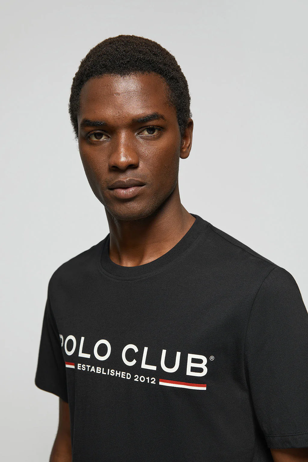 Black basic T-shirt with chest iconic print - Image 2
