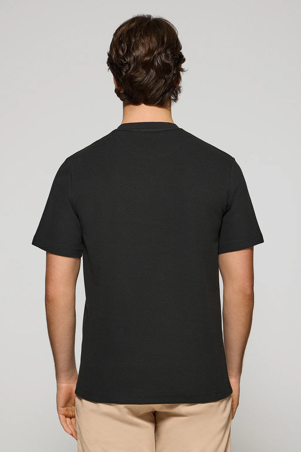 Black microstructured tee with PC embroidered monogram - Image 2