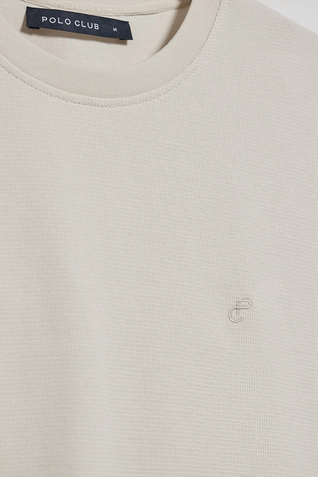 Light-grey microstructured tee with PC embroidered monogram - Image 6