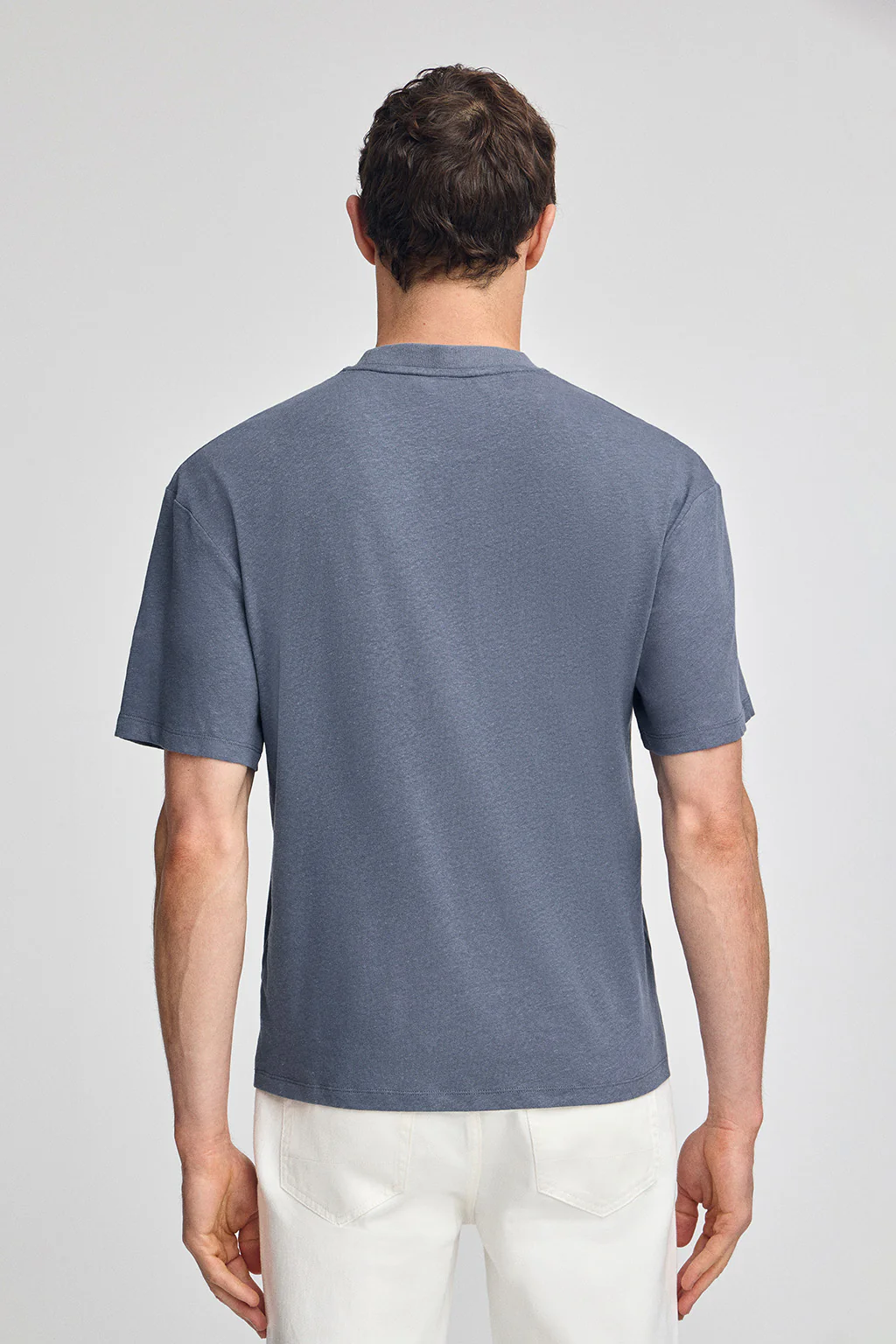 Denim-blue round-neck T-shirt in linen and cotton with embroidered monogram - Image 2