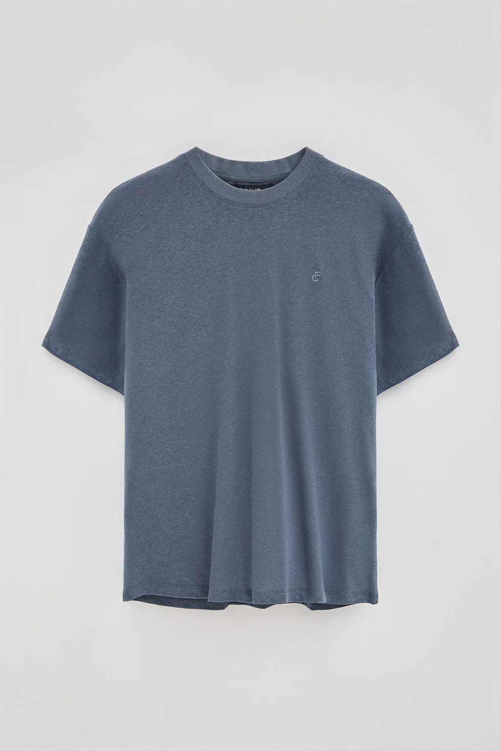 Denim-blue round-neck T-shirt in linen and cotton with embroidered monogram - Image 7