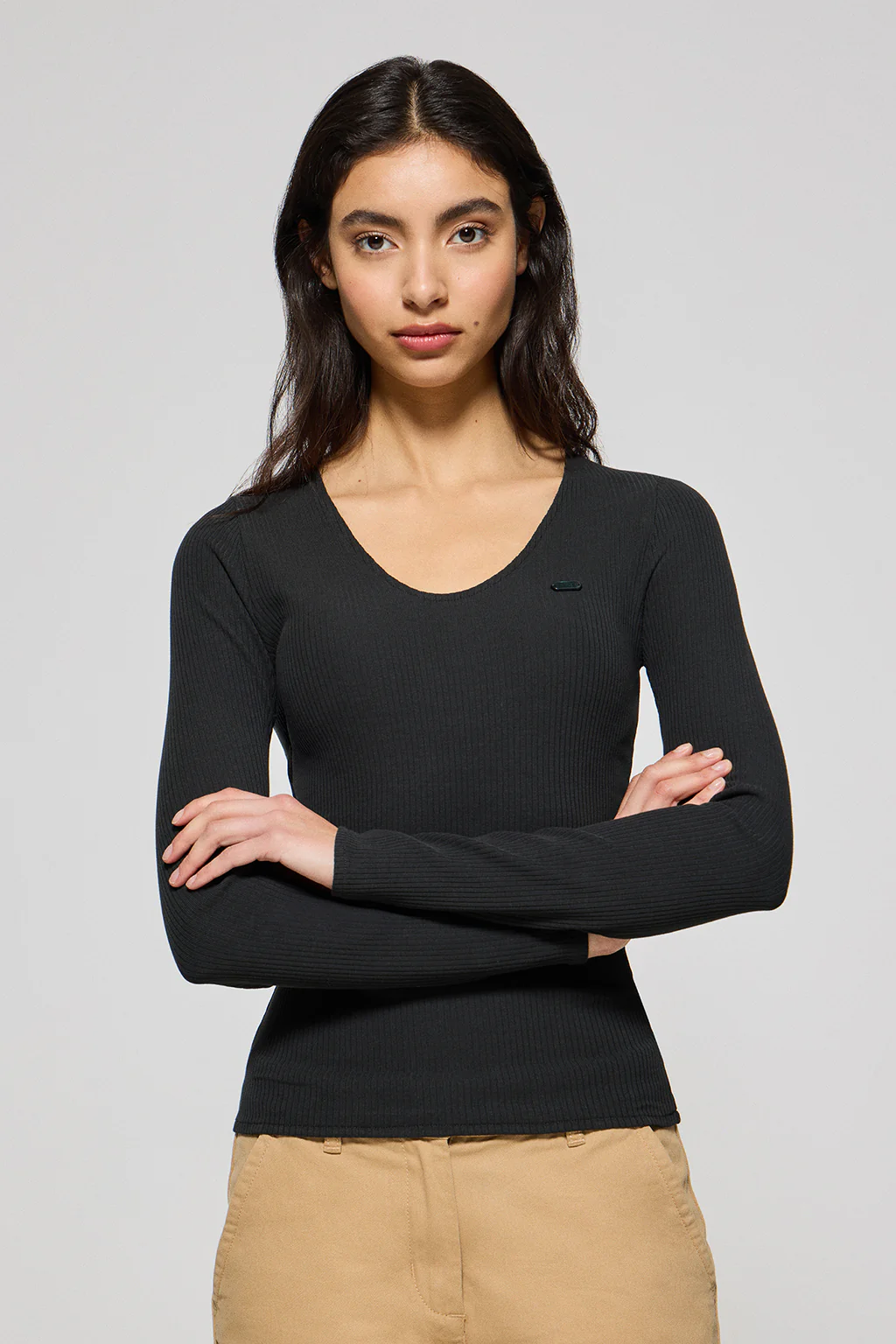Black tee Penelope with Polo Club pearly button