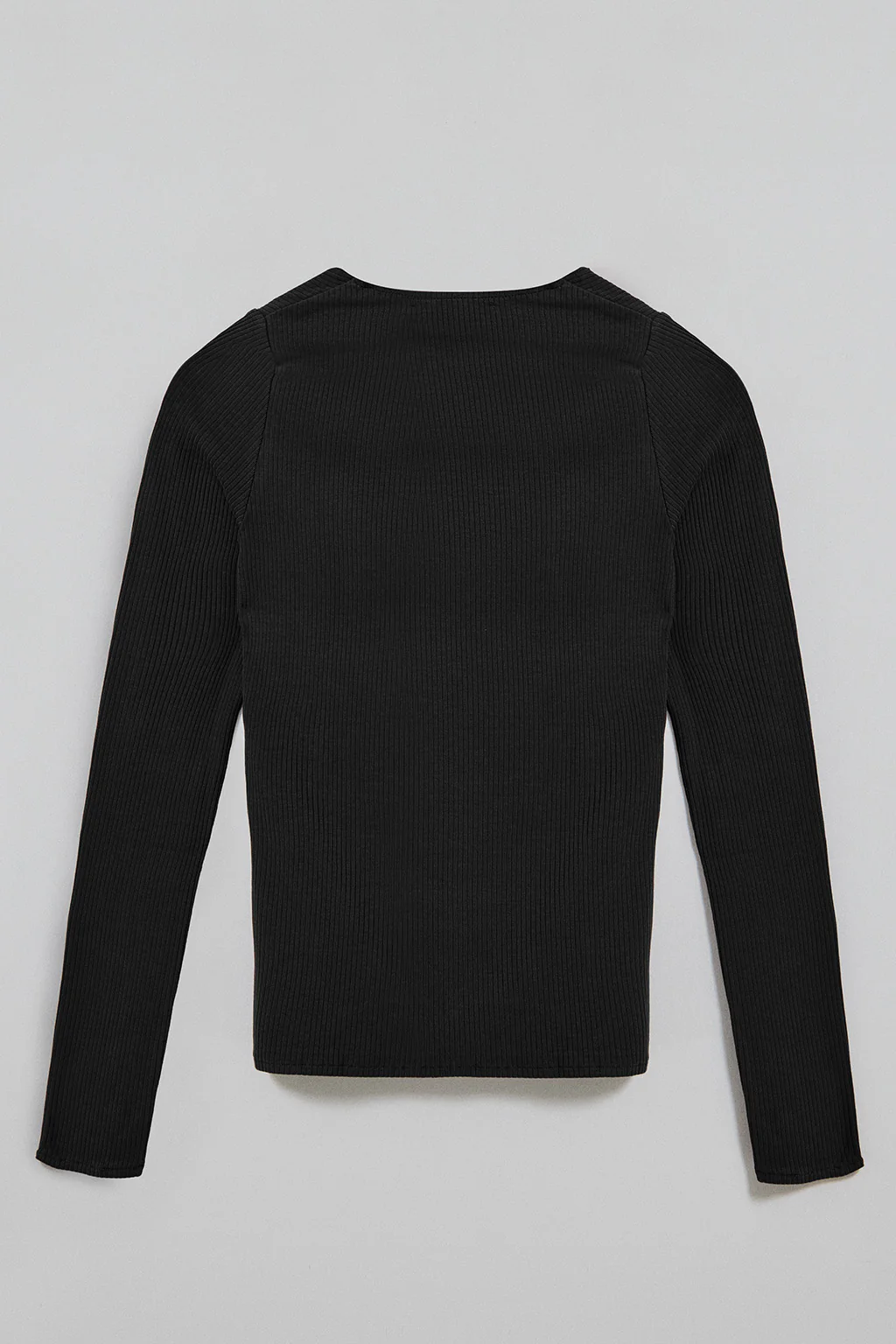 Black tee Penelope with Polo Club pearly button - Image 6