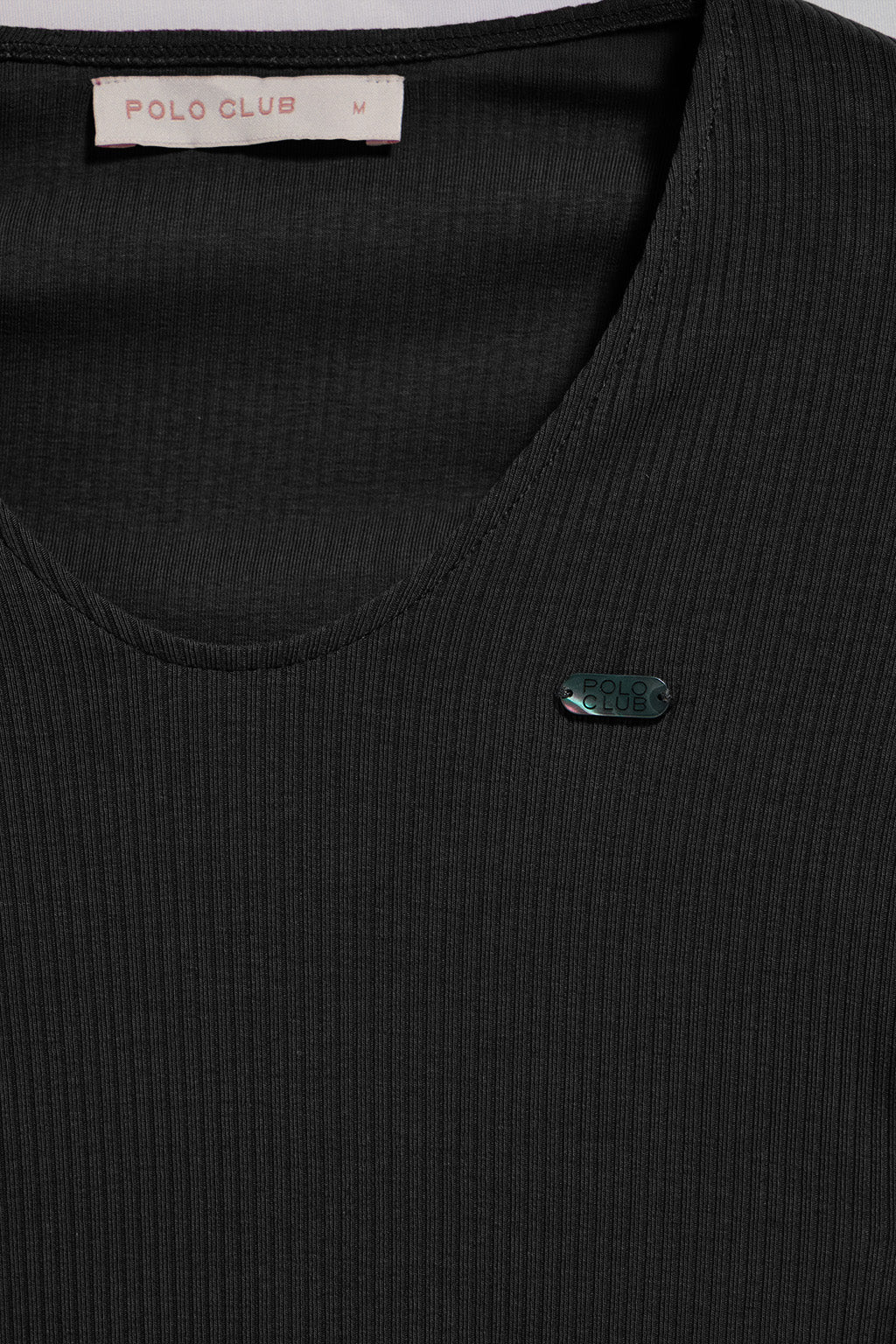 Black tee Penelope with Polo Club pearly button - Image 7