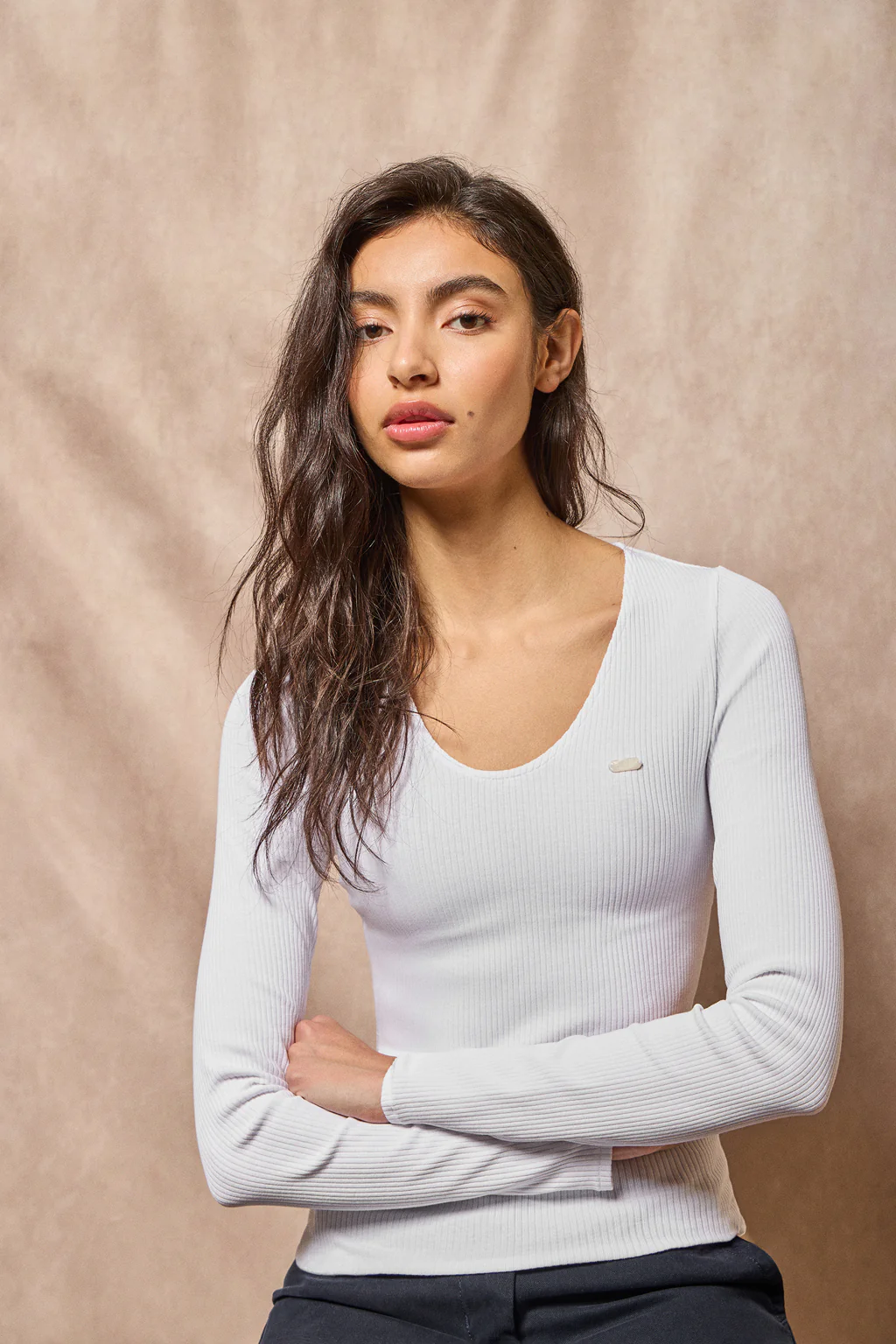 White tee Penelope with Polo Club pearly button - Image 11