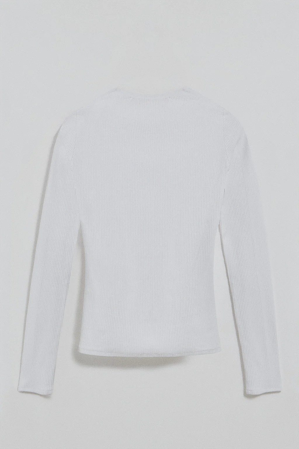White tee Penelope with Polo Club pearly button - Image 6