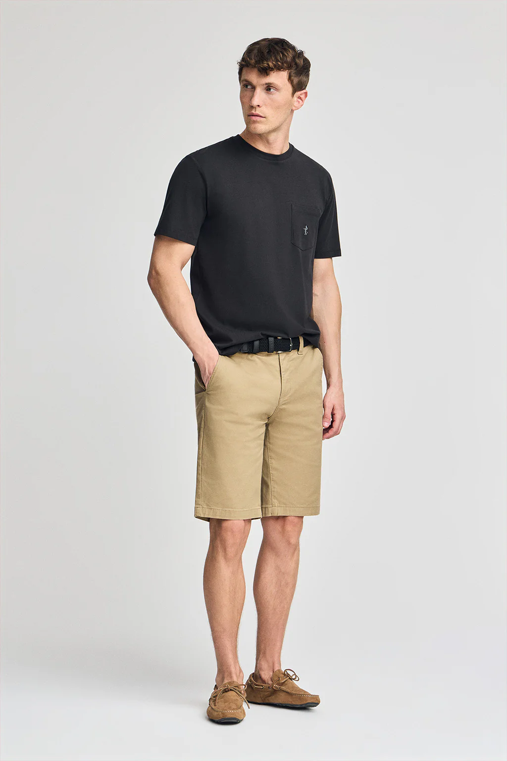 Black short-sleeve T-shirt with pocket and Rigby Best embroidery - Image 4