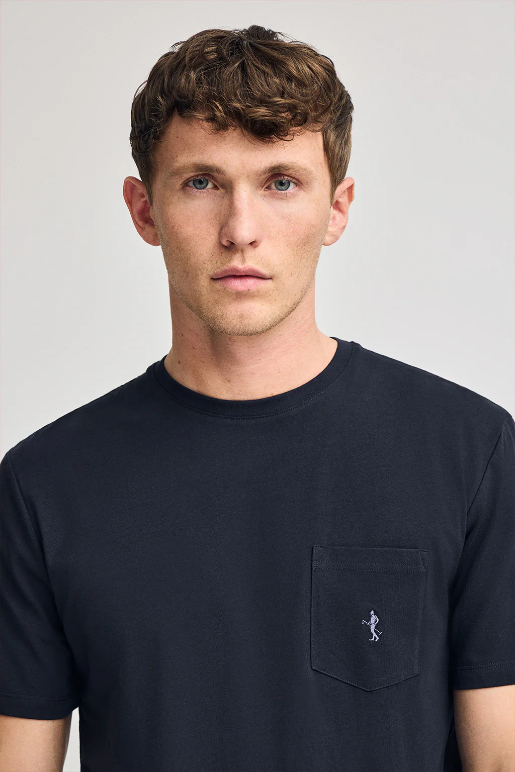 Navy-blue short-sleeve T-shirt with pocket and Rigby Best embroidery - Image 3