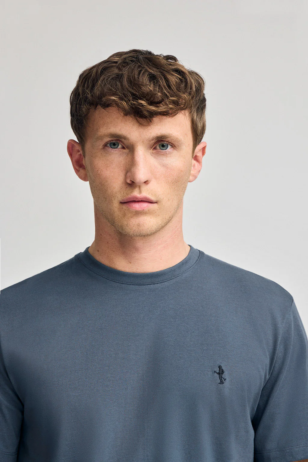 Denim-blue round-neck basic T-shirt with Rigby Best embroidery - Image 3