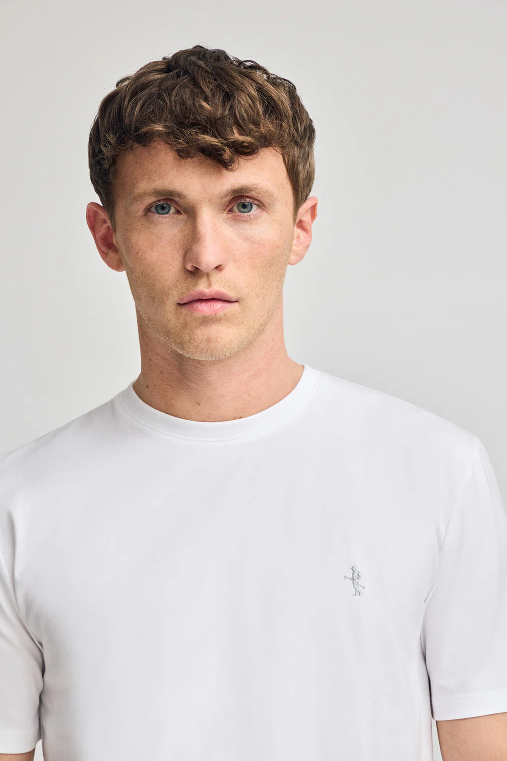 White round-neck basic T-shirt with Rigby Best embroidery - Image 3