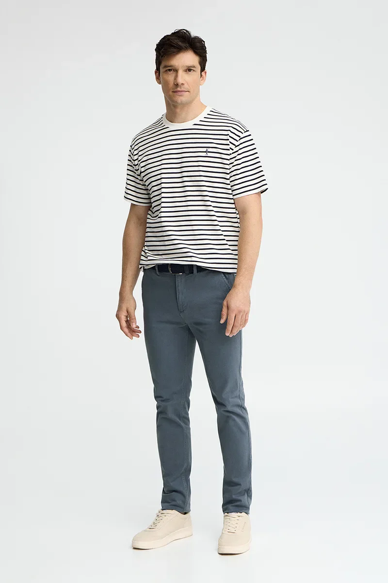 Striped loose-fit T-shirt in nude and navy blue with Rigby Go logo - Image 4