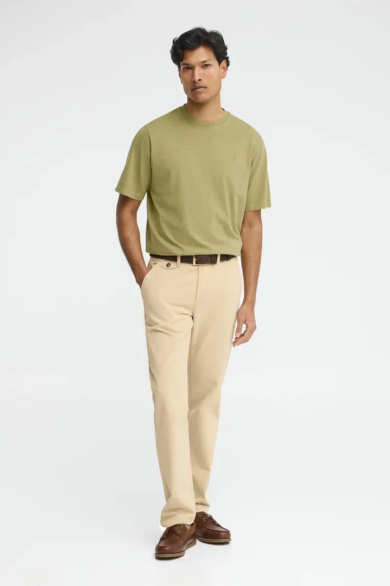 Leaf-green loose-fit T-shirt with round neck and Rigby Go logo - Image 3