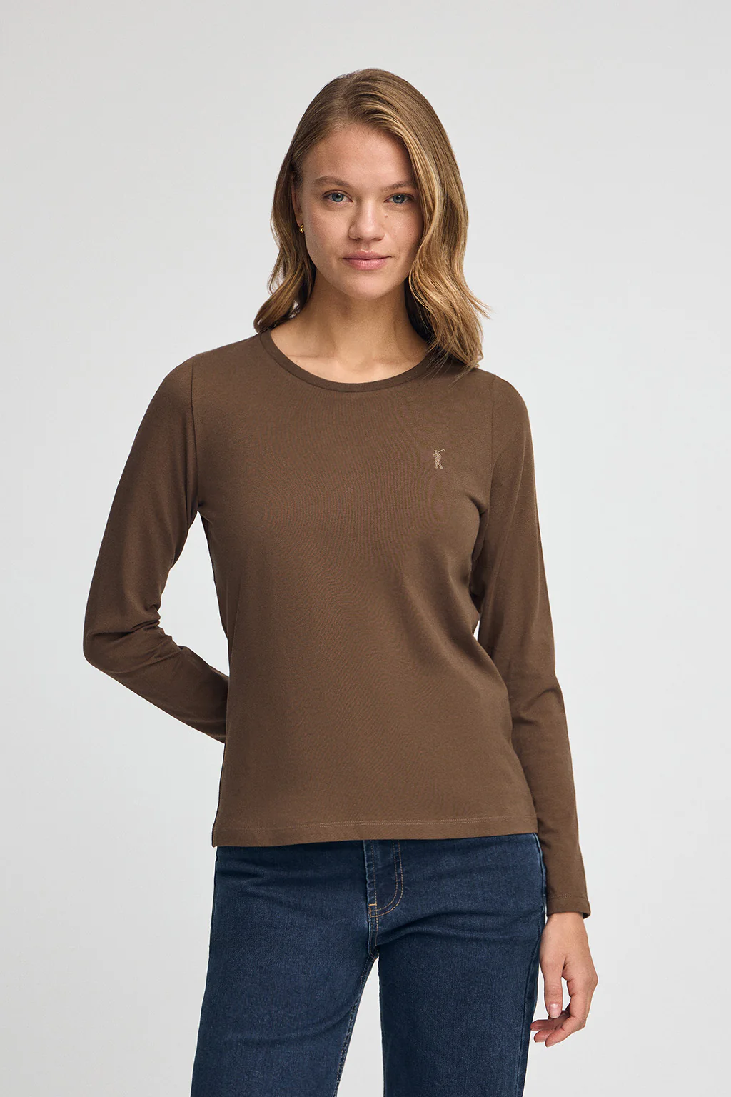 Dark-brown long-sleeve T-shirt with round neck and Rigby Go Gold logo