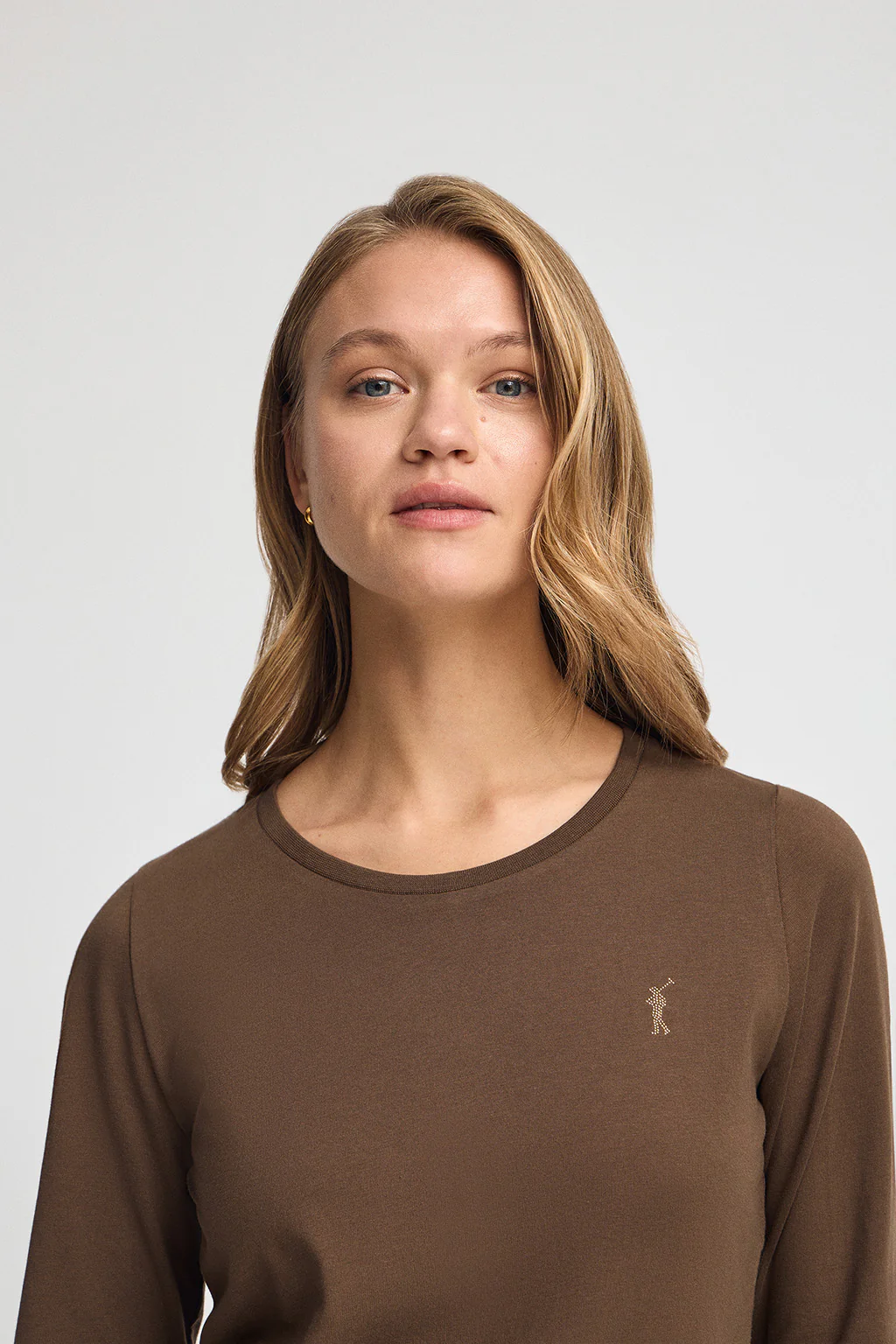 Dark-brown long-sleeve T-shirt with round neck and Rigby Go Gold logo - Image 2