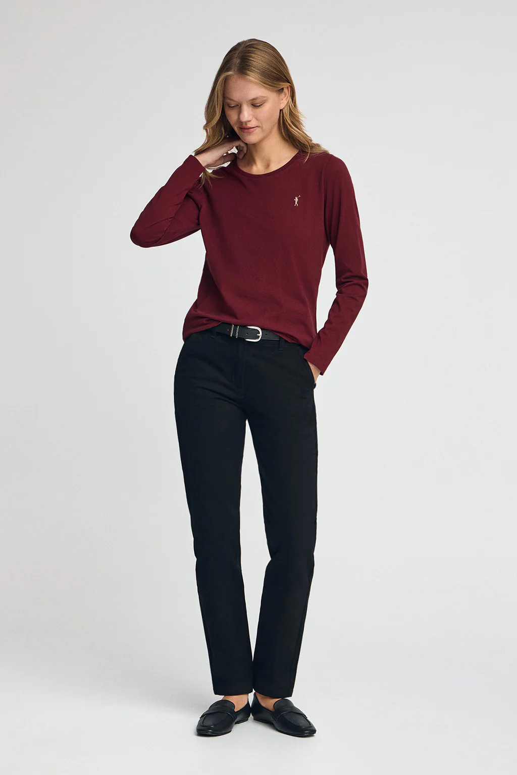 Maroon long-sleeve T-shirt with round neck and Rigby Go embroidered logo - Image 3