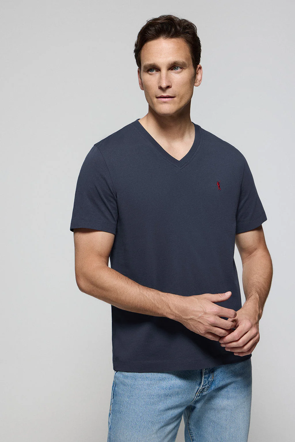 Navy V-neck short-sleeve tee with Rigby Go embroidery