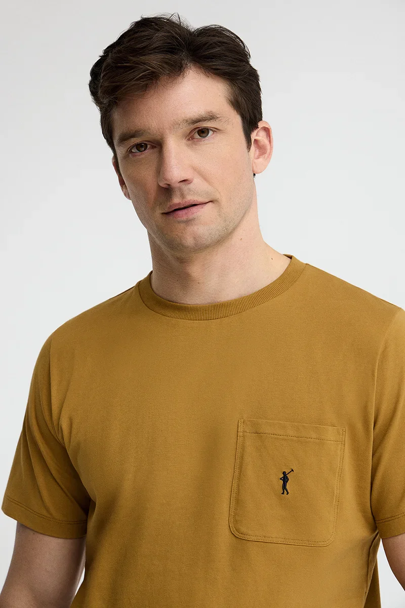 Mustard T-shirt with pocket and Rigby Go logo - Image 3
