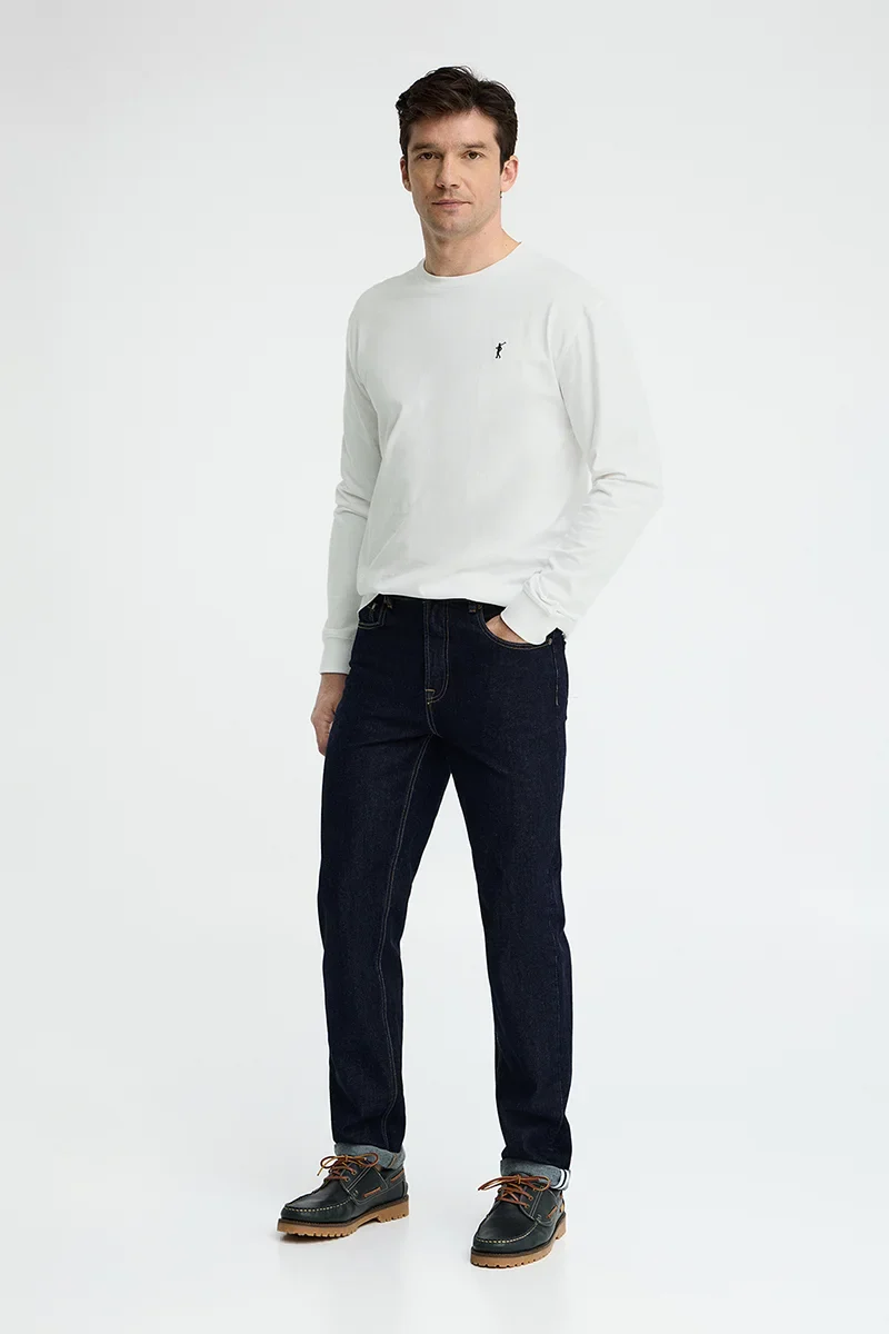 White long-sleeve T-shirt with straight fit and Rigby Go embroidery - Image 4