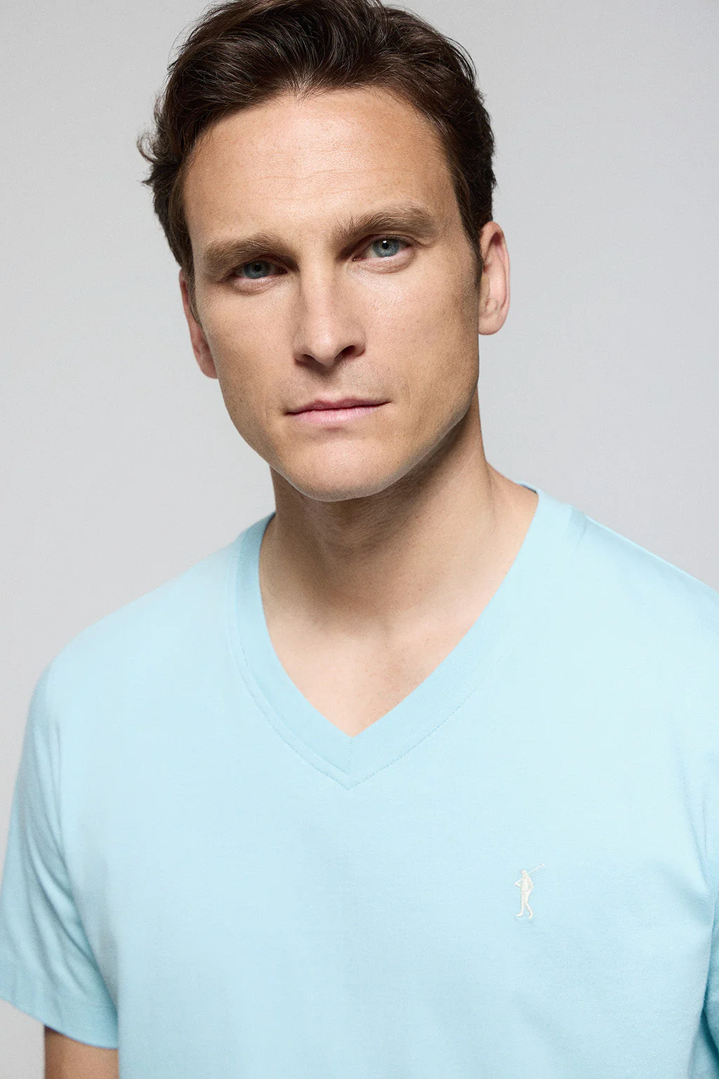 Sky-blue V-neck short-sleeve tee with Rigby Go embroidery - Image 3
