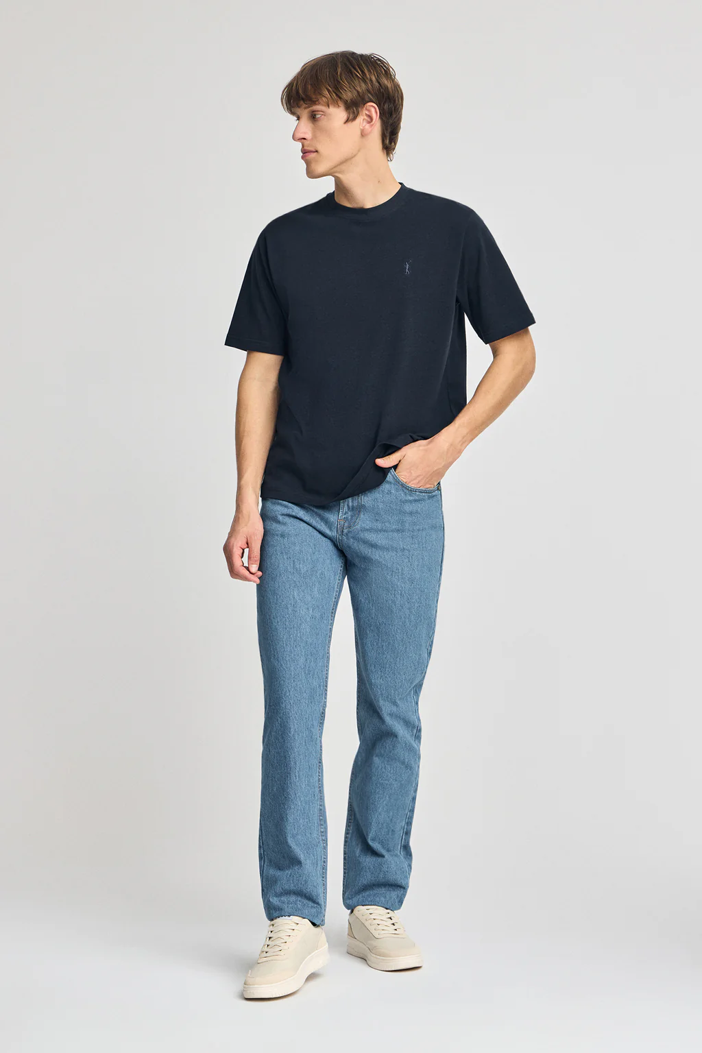 Navy-blue T-shirt in cotton and linen with Rigby Go embroidery - Image 4