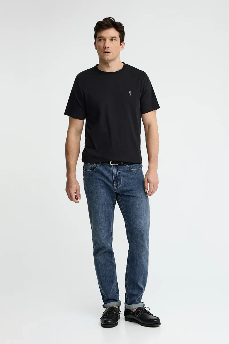 Black short-sleeve T-shirt with Rigby Go embroidery - Image 4